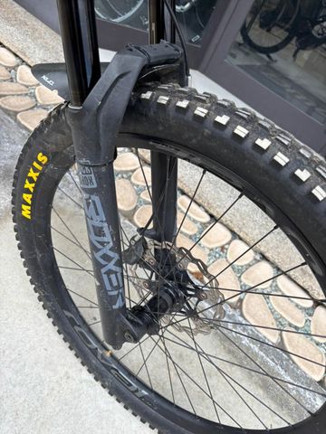 Tweedehands Specialized Turbo Kenevo Comp 2020 Mountainbike — afbeelding 2 van 10