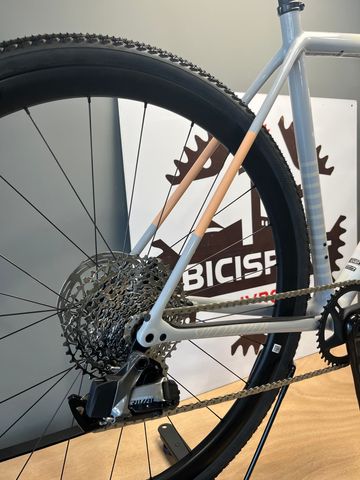 Tweedehands Specialized Crux Expert 2022 2022 Road & Gravel — afbeelding 3 van 8