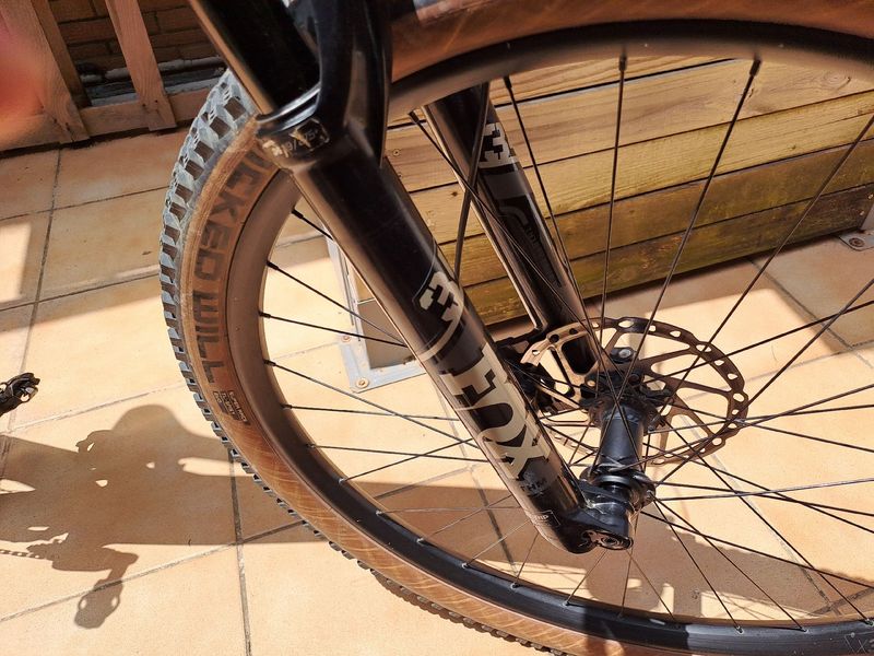 Použité Scott Spark 930 2023 2023 Mountainbike — obrázek 16 z 25
