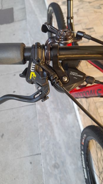 Used Cannondale Trigger 4 2017 Mountainbike, Red — image 8 of 9