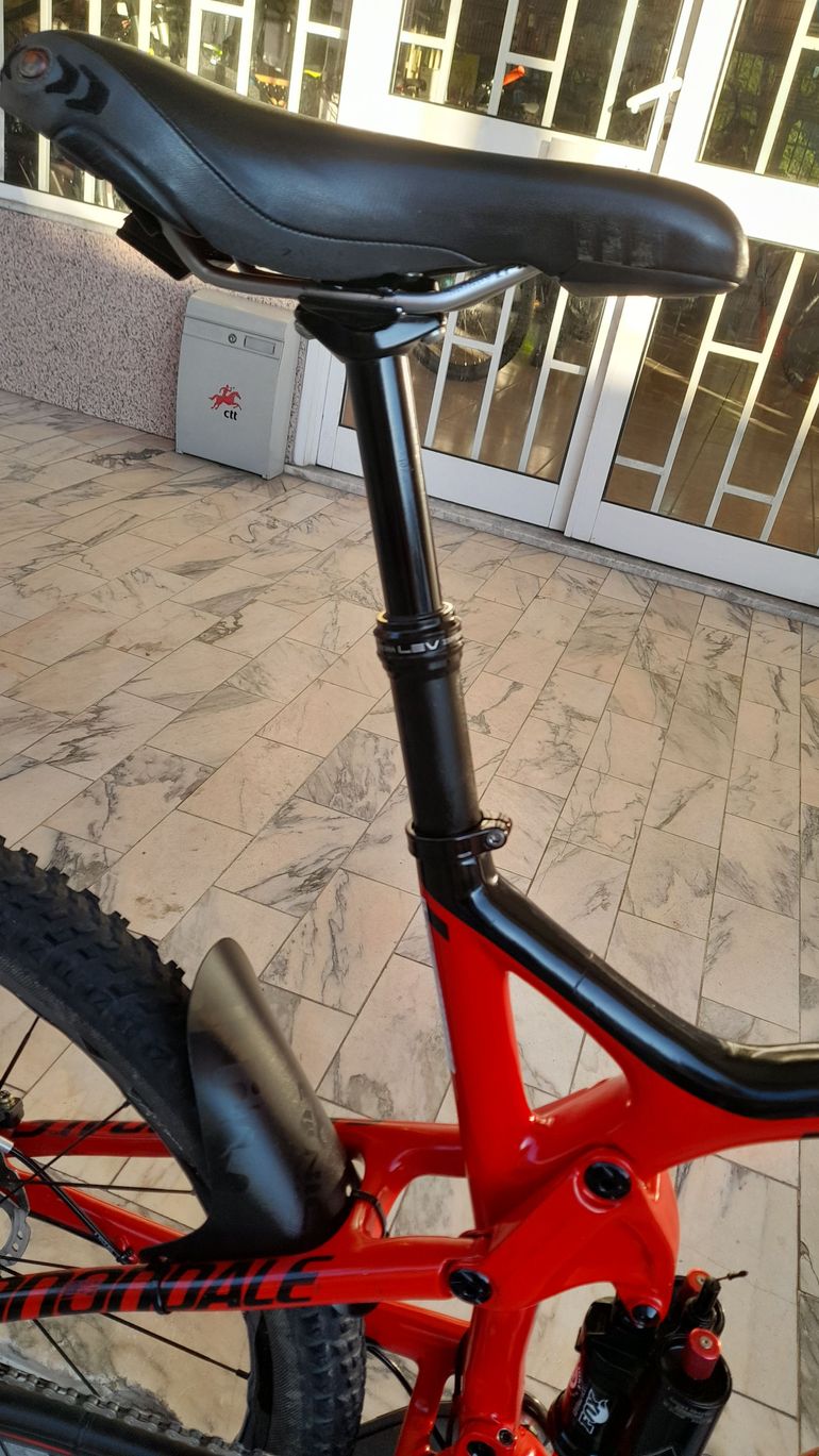 Used Cannondale Trigger 4 2017 Mountainbike, Red — image 6 of 9
