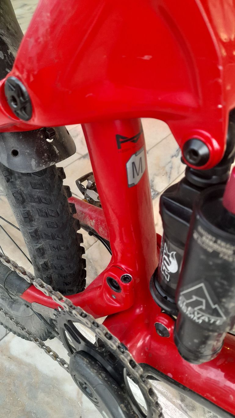 Used Cannondale Trigger 4 2017 Mountainbike, Red — image 2 of 9