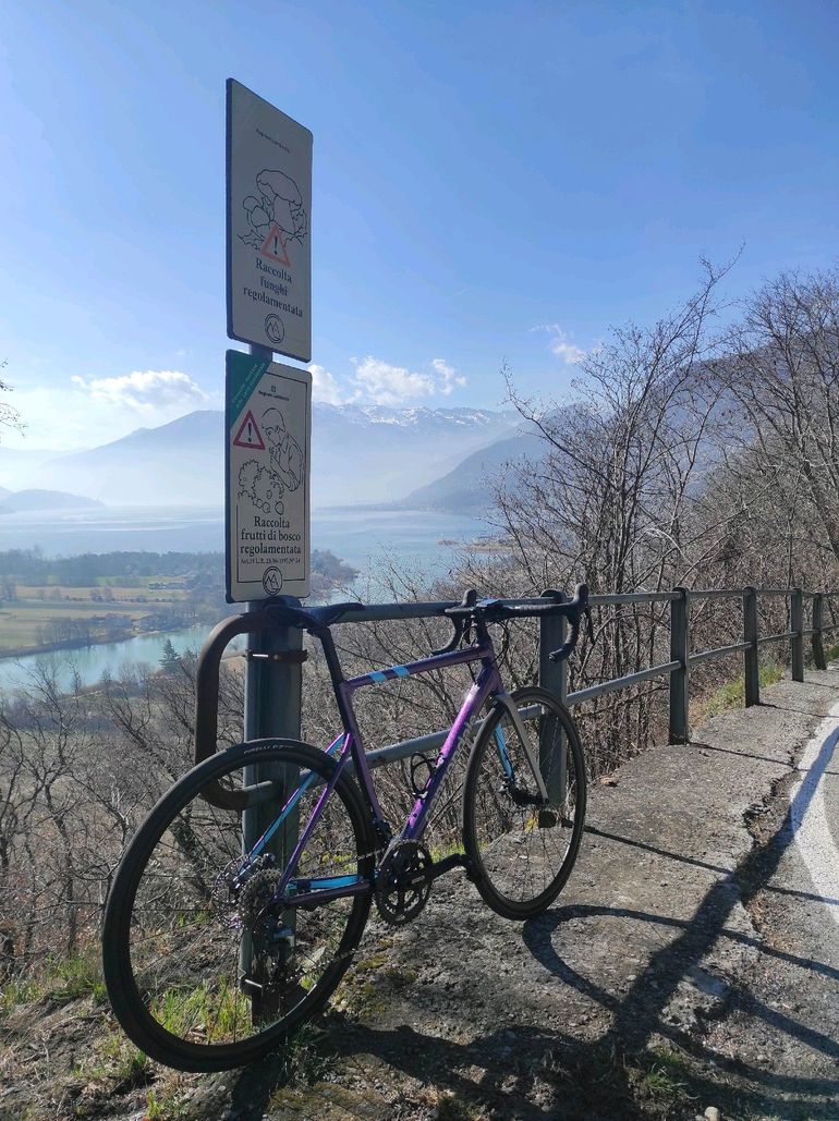 Brugt Cannondale CAAD13 Disc Tiagra 2024 2024 Road & Gravel — billede 2 af 5