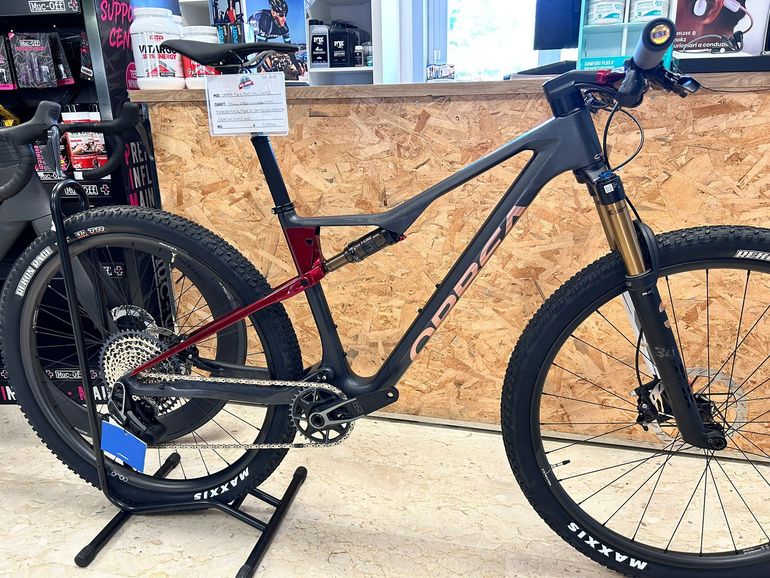 Orbea OIZ M-TEAM AXS (2025) 2025