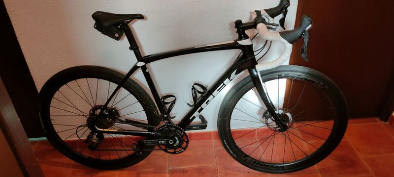 Trek Domane SL 6 Disc 2017 2017 Road & Gravel d'occasion — image 3 sur 4