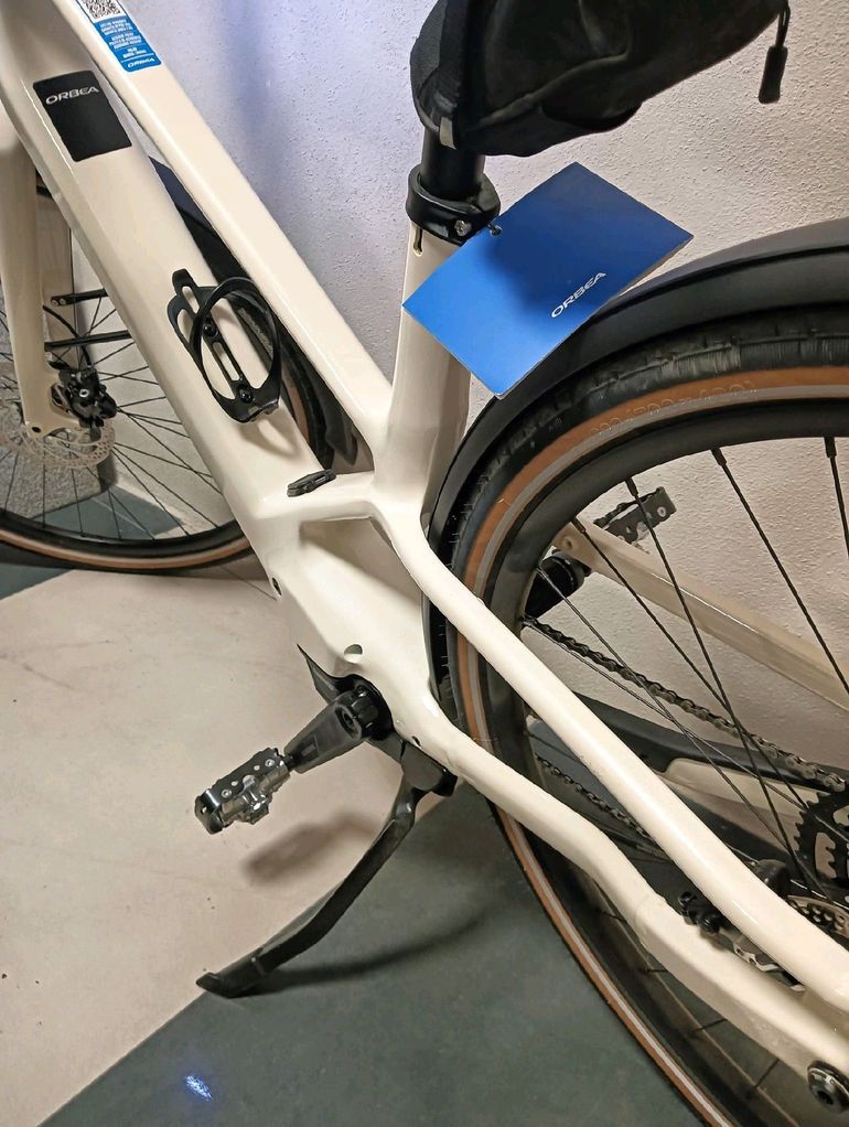 Used Orbea DIEM 20 2024 2024 2024 Urban, White — image 2 of 4
