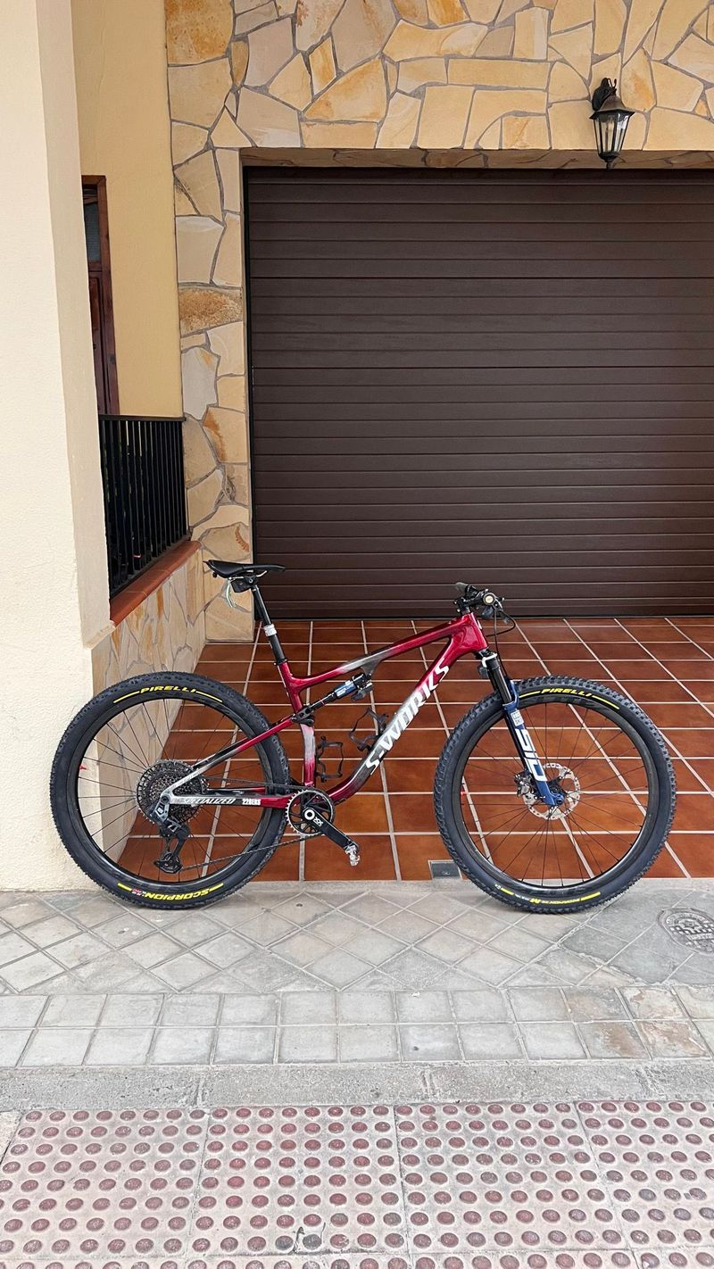 Gebrauchtes Specialized S-Works Epic 2023 2023 Mountainbike, Rot, 29 — Bild 1 von 5