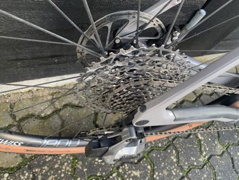 Used Canyon Grizl CF SL 7 eTap 2022 Road & Gravel — image 2 of 8