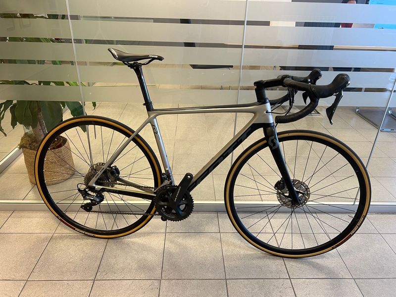 Tweedehands Scott Addict RC Shimano Ultegra 2019 Road & Gravel