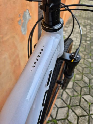 Used Mondraker CHRONO 2022 2022 Mountainbike, White, 29 — image 4 of 6