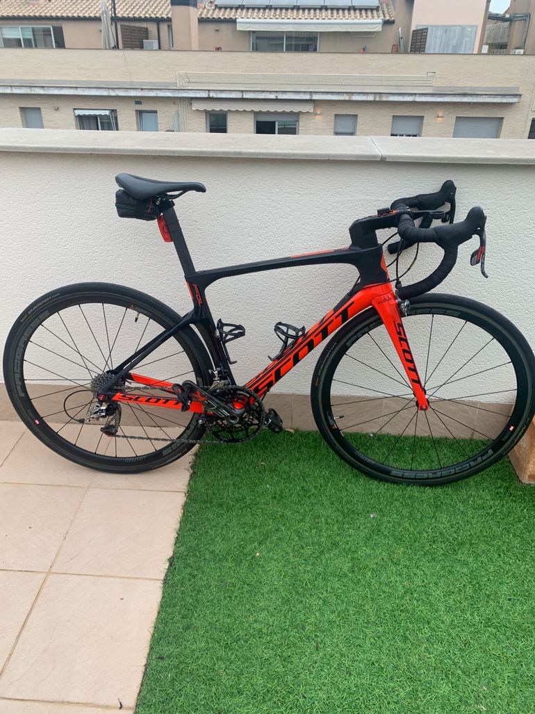 Used Scott Foil 20 2017 Road & Gravel, Red — image 1 of 4