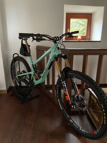 Used Santa Cruz Megatower CC 2020 Mountainbike, Green — image 1 of 3