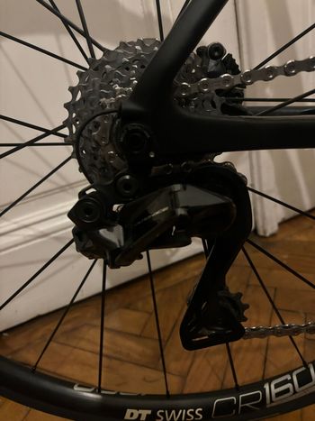 Used Cannondale SuperSix EVO Carbon Disc 105 Di2 2023 2023 Road & Gravel, Black — image 3 of 7