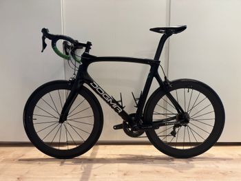 Pinarello, DOGMA F8 Shimano Dura Ace