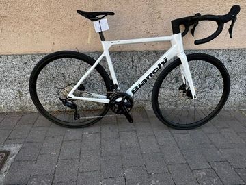 Używany Bianchi Sprint - 105 2026 Road & Gravel