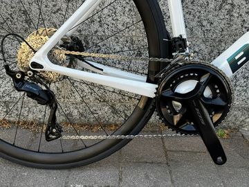 Used Bianchi Sprint - 105 2026 Road & Gravel, White — image 4 of 4