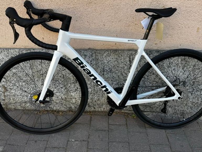 Tweedehands Bianchi Sprint - 105 2026 Road & Gravel — afbeelding 2 van 4