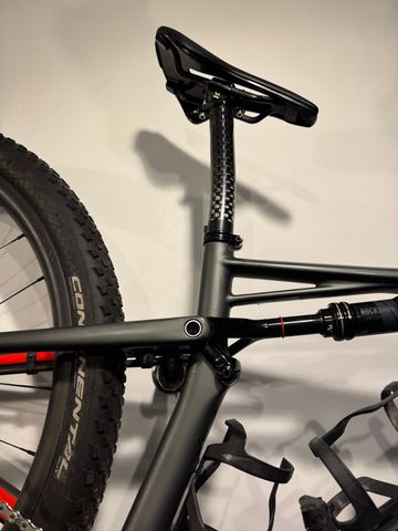 Used Specialized Epic Comp Carbon EVO 2020 2020 Mountainbike, Black, 29 — image 6 of 7