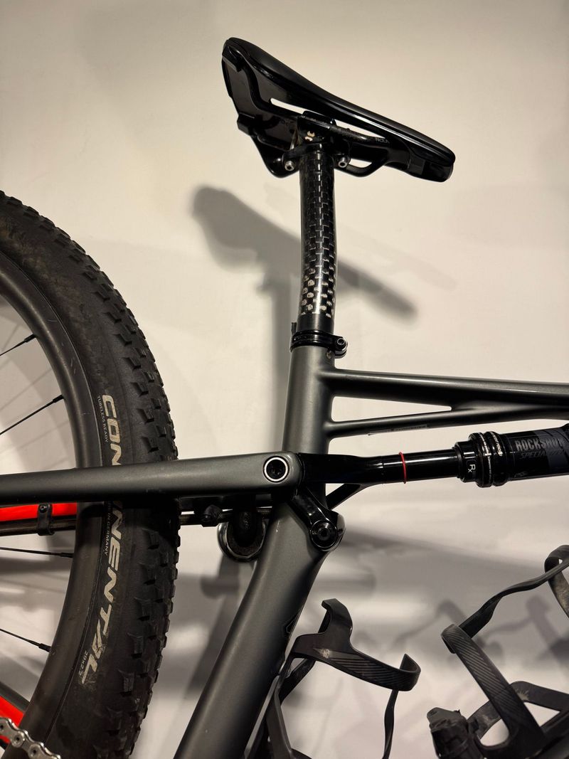 Used Specialized Epic Comp Carbon EVO 2020 2020 Mountainbike, Black, 29 — image 6 of 7