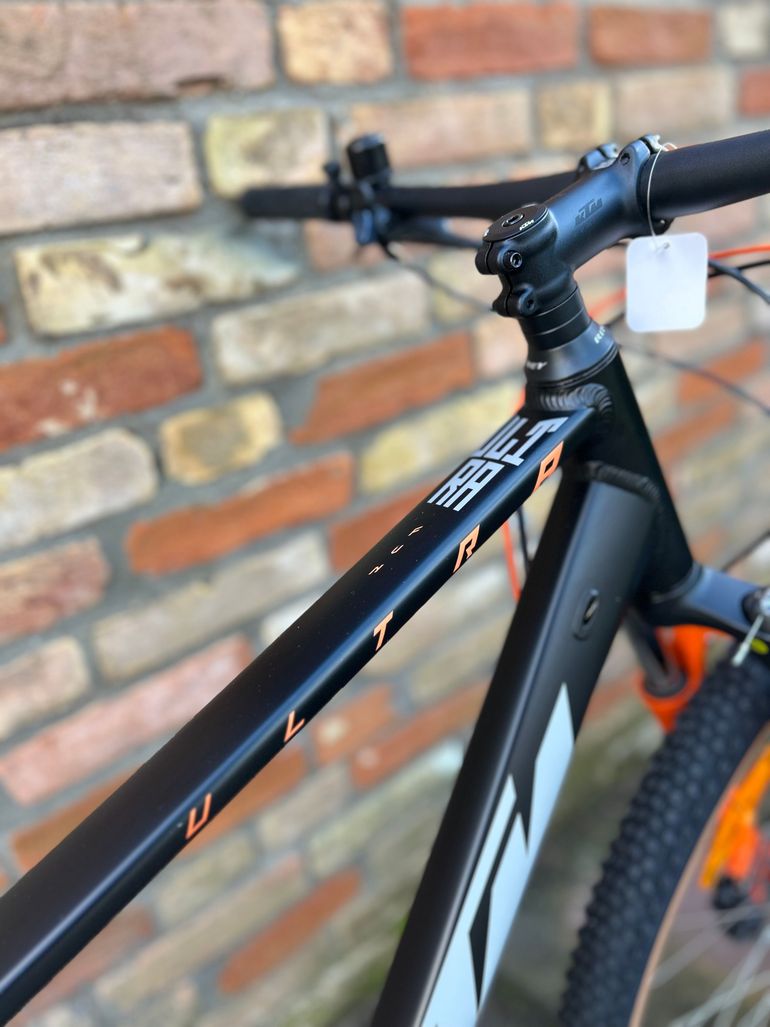 KTM Ultra FUN 2023 Mountainbike usato, Nero — immagine 5 di 8