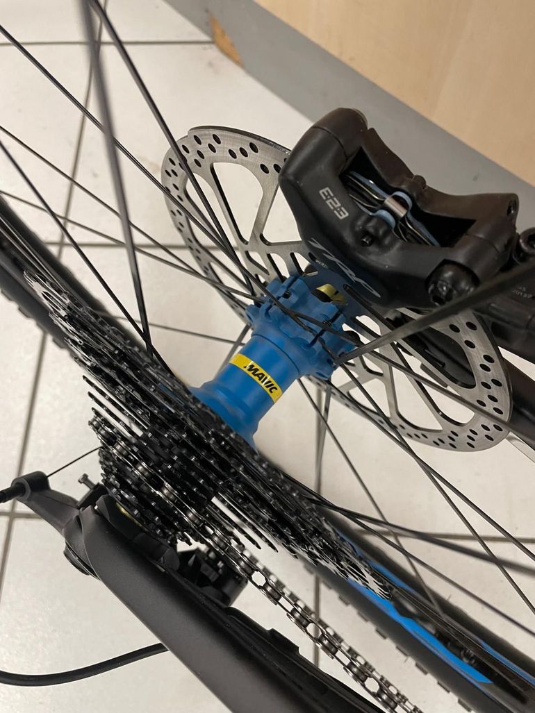 Trek Fuel EXe 9.8 XT 2023 2023 Mountainbike usato, Nero — immagine 6 di 6