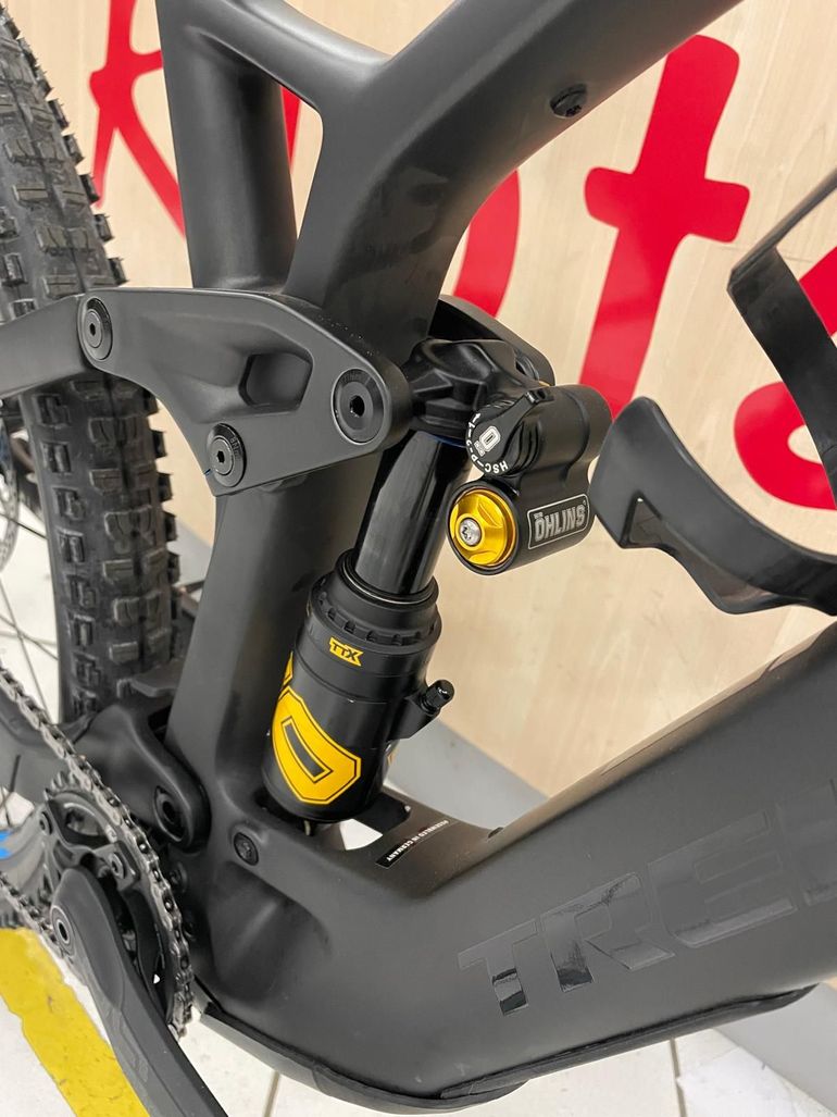 Trek Fuel EXe 9.8 XT 2023 2023 Mountainbike usato, Nero — immagine 4 di 6