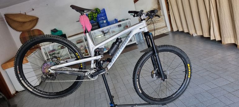 Used Propain Tyee AL5 29 Custom 2022 Mountainbike, Light Gray, 29 — image 6 of 7