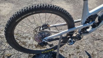 Used Propain Tyee AL5 29 Custom 2022 Mountainbike, Light Gray, 29 — image 3 of 7