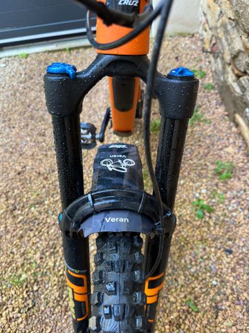 Brugt Santa Cruz HIGHTOWER S / Carbon C / 29 2022 2022 Mountainbike — billede 4 af 5