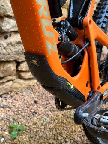 Brugt Santa Cruz HIGHTOWER S / Carbon C / 29 2022 2022 Mountainbike — billede 3 af 5