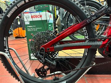 Used Whyte Elyte EVO Stag works 2025 Mountainbike, Red — image 3 of 8