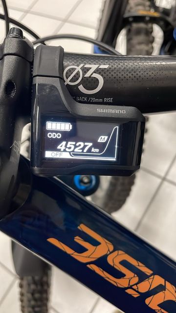 Tweedehands Orbea RISE M10 2022 2022 Mountainbike — afbeelding 8 van 8