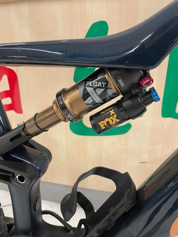 Gebrauchtes Orbea Rise 2022 Mountainbike, Blau — Bild 4 von 10