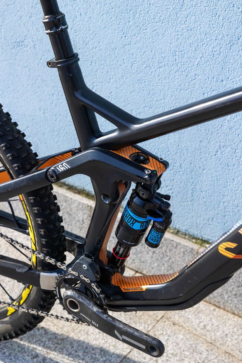 Canyon Strive CF 9.0 Team 2018 2018 Mountainbike d'occasion — image 5 sur 8