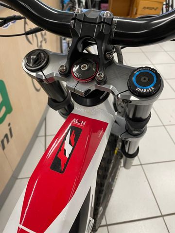 Fantic XXF 2.0 Race 2022 2022 Mountainbike usato, Bianco — immagine 6 di 9