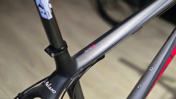 Used Trek Elite Carbon 9.8 2010 Mountainbike, Black — image 4 of 12