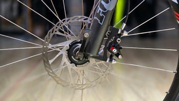 Used Trek Elite Carbon 9.8 2010 Mountainbike, Black — image 10 of 12