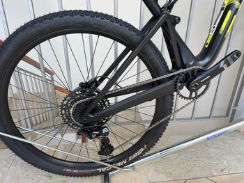 Used BMC Fourstroke FOUR 2024 2024 Mountainbike, Black, 29 — image 3 of 3
