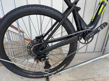 Used BMC Fourstroke FOUR 2024 2024 Mountainbike, Black, 29 — image 3 of 3