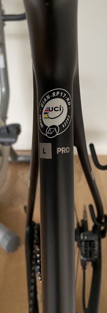 Giant TCR Advanced Pro Team Disc 2020 Road & Gravel d'occasion — image 4 sur 6