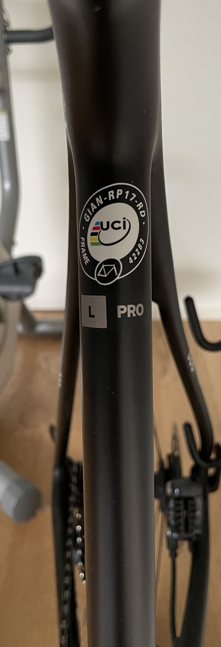 Used Giant TCR Advanced Pro Team Disc 2020 Road & Gravel — image 4 of 6
