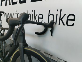 Used Trek Madone SLR 7 Gen 8 2025 2025 Road & Gravel, Black — image 7 of 14