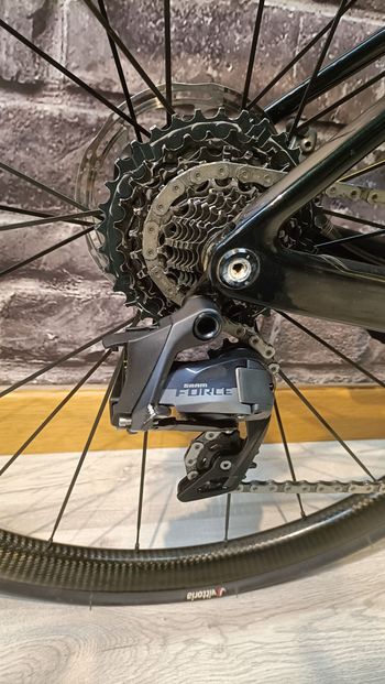 Tweedehands Scott Addict RC 20 2020 2020 Road & Gravel — afbeelding 4 van 6