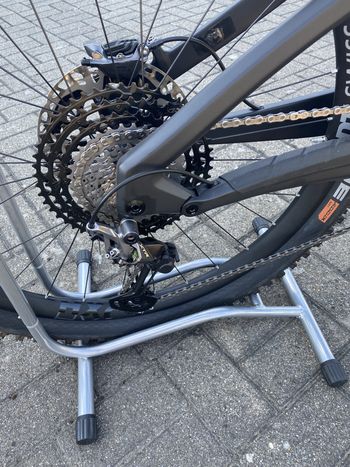 Used Rotwild RX 375 Ultra 2022 Mountainbike, Rot — image 2 of 4