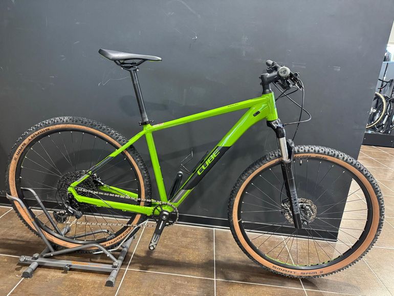 Used CUBE ANALOG 2019 2019 Mountainbike — image 1 of 3
