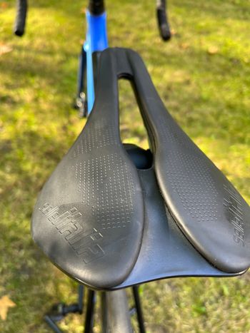 Used Canyon Canyon Ultimate CF SL7 Di2 2023 Road & Gravel, Blue — image 8 of 70