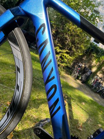 Used Canyon Canyon Ultimate CF SL7 Di2 2023 Road & Gravel, Blue — image 61 of 70