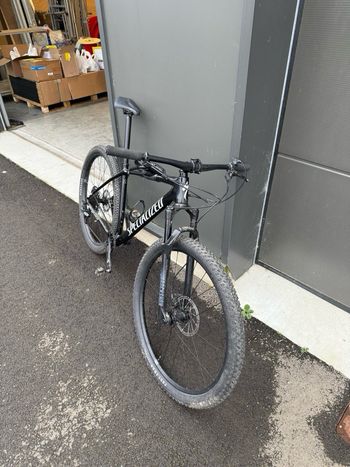 Used Specialized Epic Hardtail 2023 2023 Mountainbike, Black, 29 — image 2 of 3