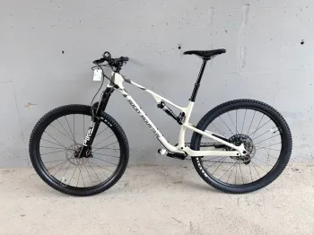 Used Rocky Mountain Element C50 Sram 2024 2024 Mountainbike, White, 27.5, 29 — image 3 of 7