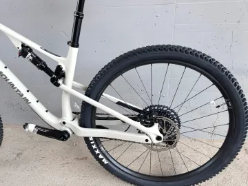 Used Rocky Mountain Element C50 Sram 2024 2024 Mountainbike, White, 27.5, 29 — image 6 of 7
